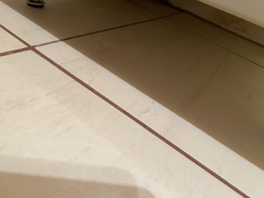 Sprzątane mieszkanie przed i po